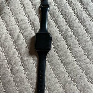 Apple Watch Series 3 - Black